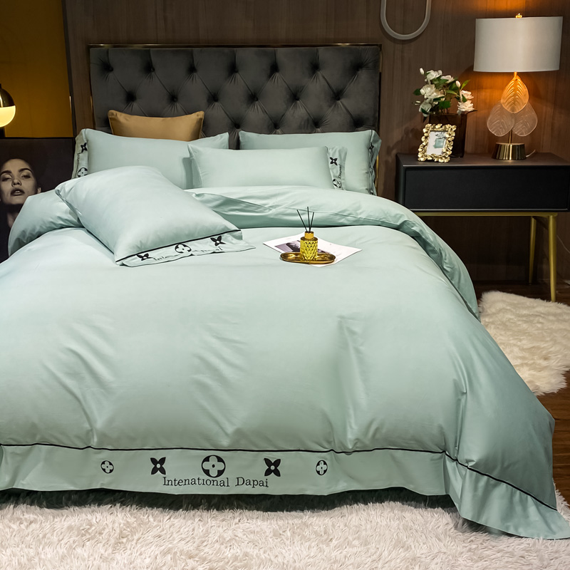 被子上有血迹垫上纸巾,被子床单有血液怎么办