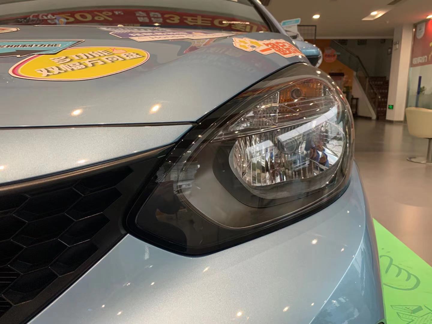 本田飞度也卖不动了？车友：配置这么低，先降2万再说