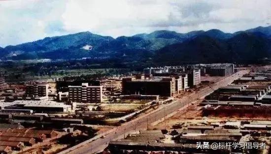 深圳华强北山寨之城,华强北山寨之王靠山寨苹果出圈