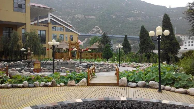 谁会不喜欢旅游呢,你们去过很大的游乐场吗