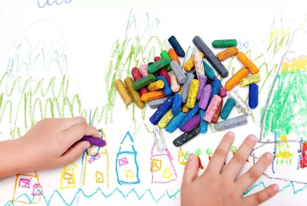 白墙的灰印迹怎么去除,白墙有泥渍怎么去除