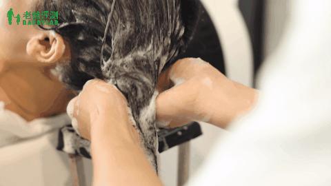 头发如何蓬松一些,头发蓬松技巧小学生