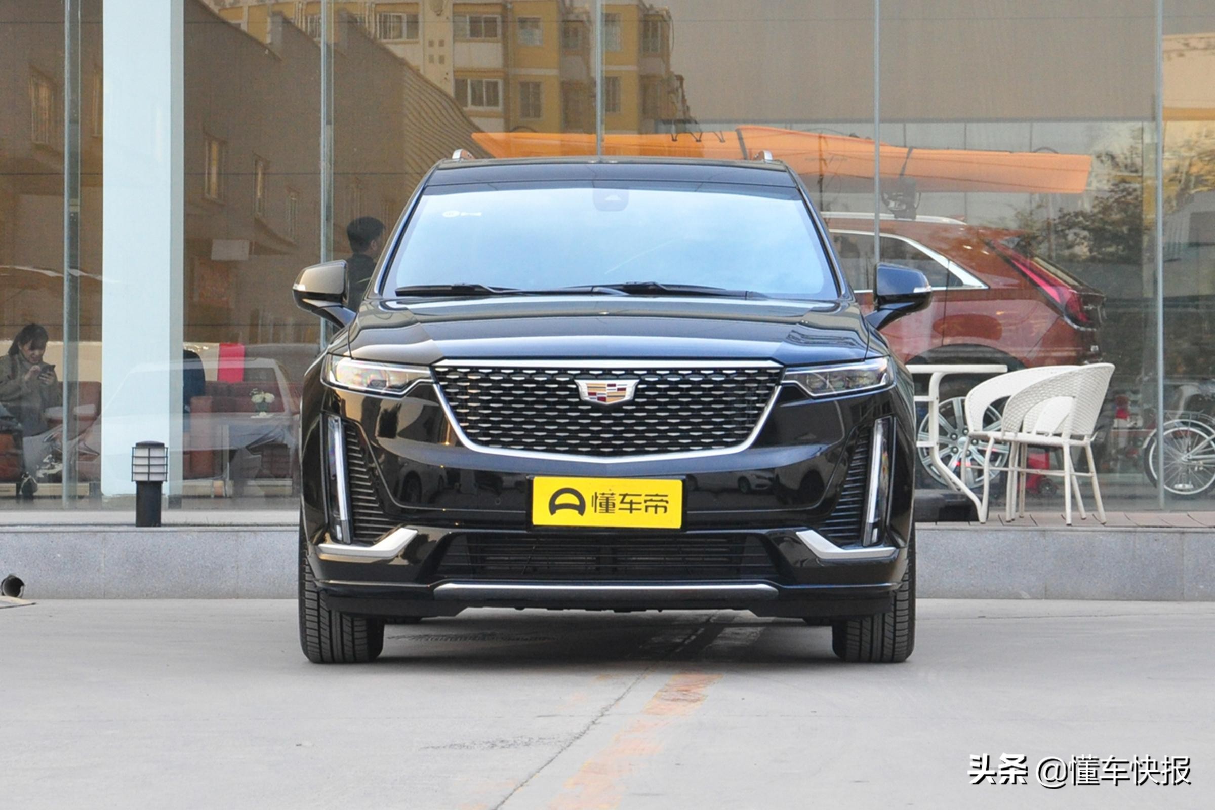 豪华大型三排suv,豪华suv凯迪拉克试驾