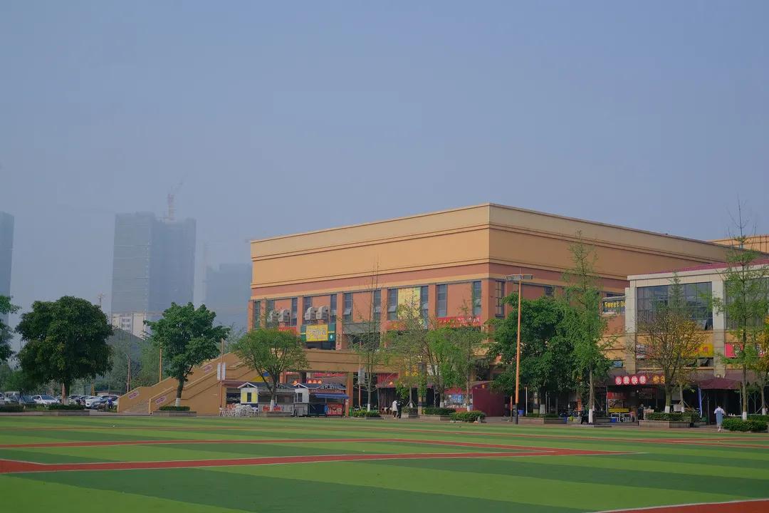 希望未来城万千购物中心,希望未来城叠拼