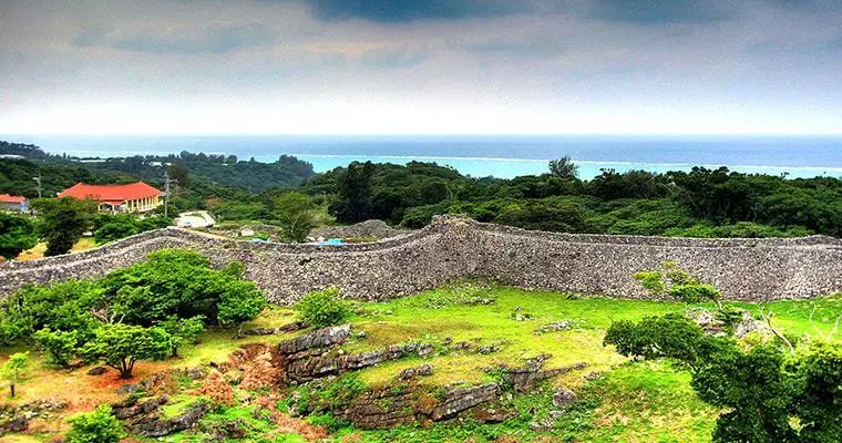 出走冲绳|有一种海水的蓝，叫做果冻蓝