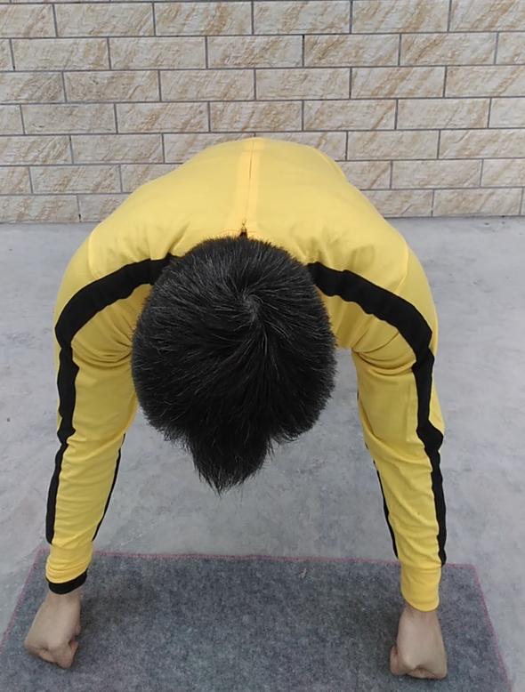 俯卧撑标准动作解决方案,俯卧撑初学者胳膊疼怎么办