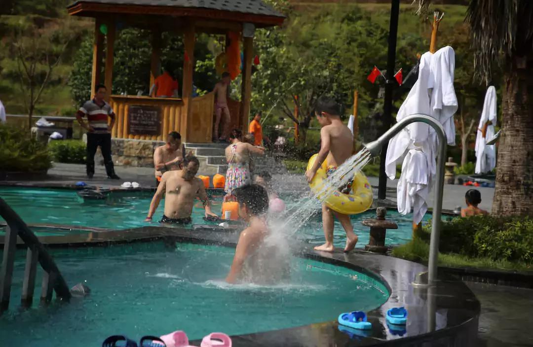 遵义枫香镇枫香温泉,贵州绥阳温泉高速