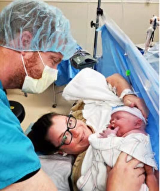 36岁妈妈生了七个孩子,36岁妈妈生下7个孩子