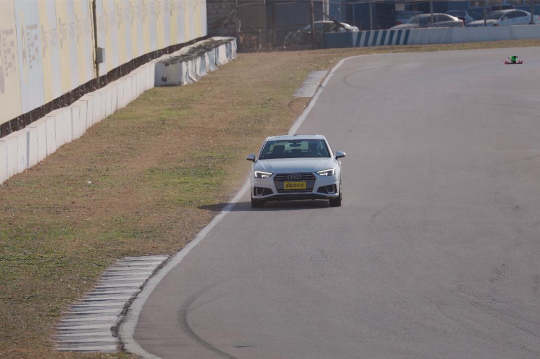 宝马325奥迪a4l奔驰c如何选择,宝马3系和奥迪a4l和奔驰c哪个好