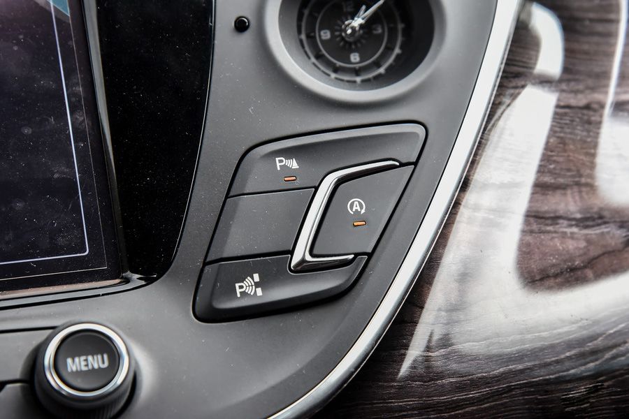 汽车精修套路大揭秘,二手车三大理财产品新解谜