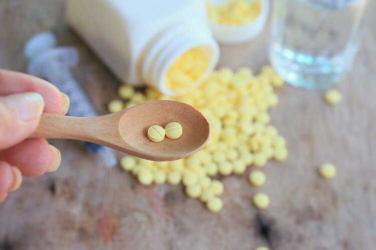 吃他汀出现肌无力需补辅酶q10吗,他汀类降脂药引起小肚子酸痛