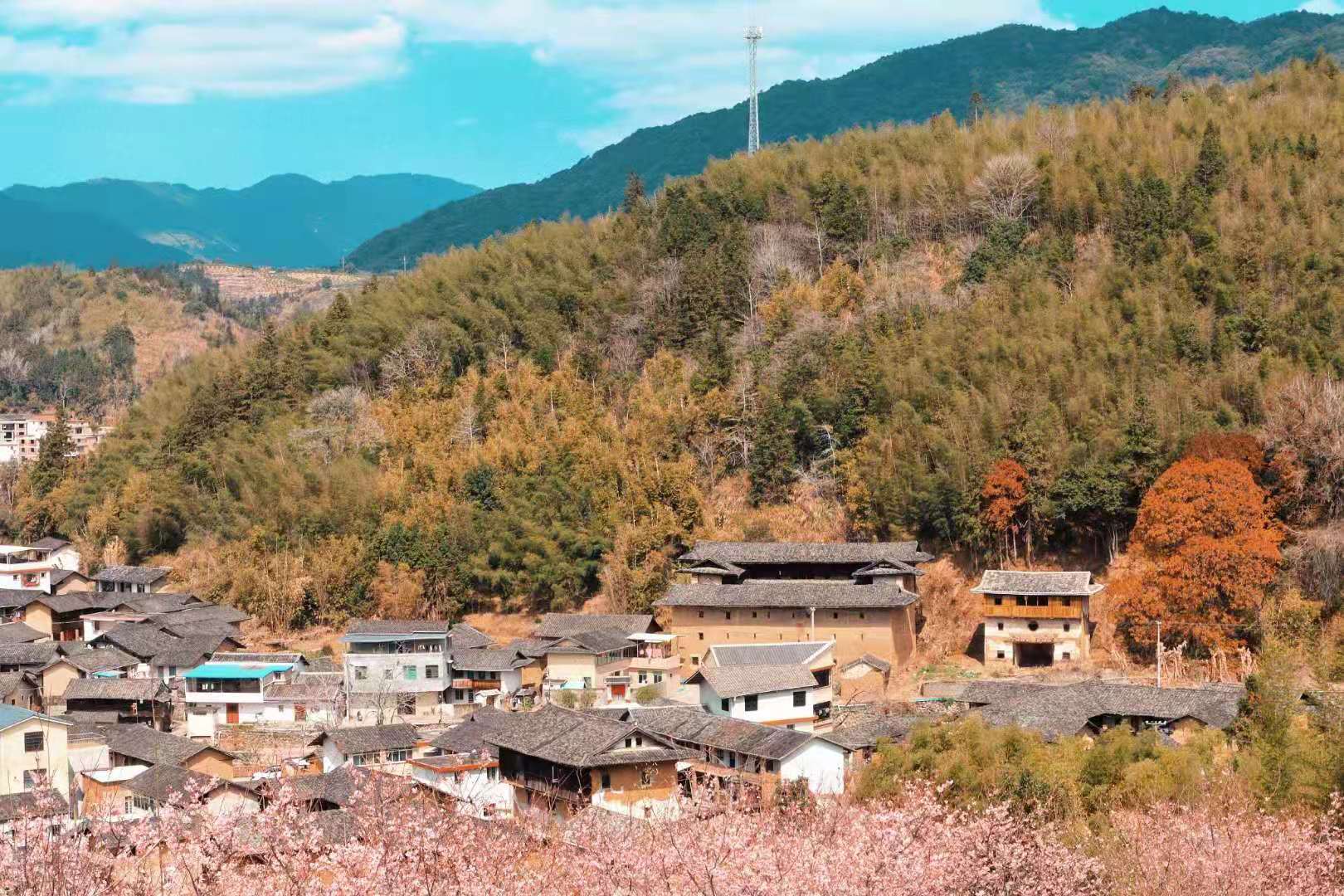 春季自驾游最美路线推荐,春季适合自驾游路线推荐