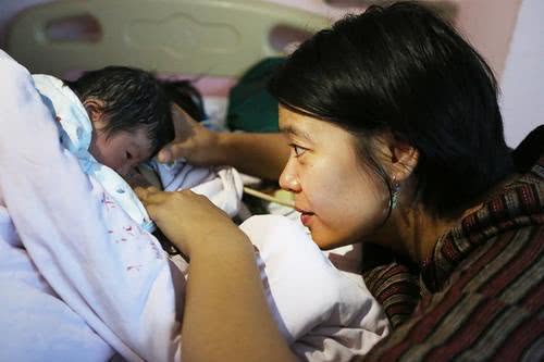 胎儿8斤医生让剖腹产,胎儿8斤半顺产有危险吗