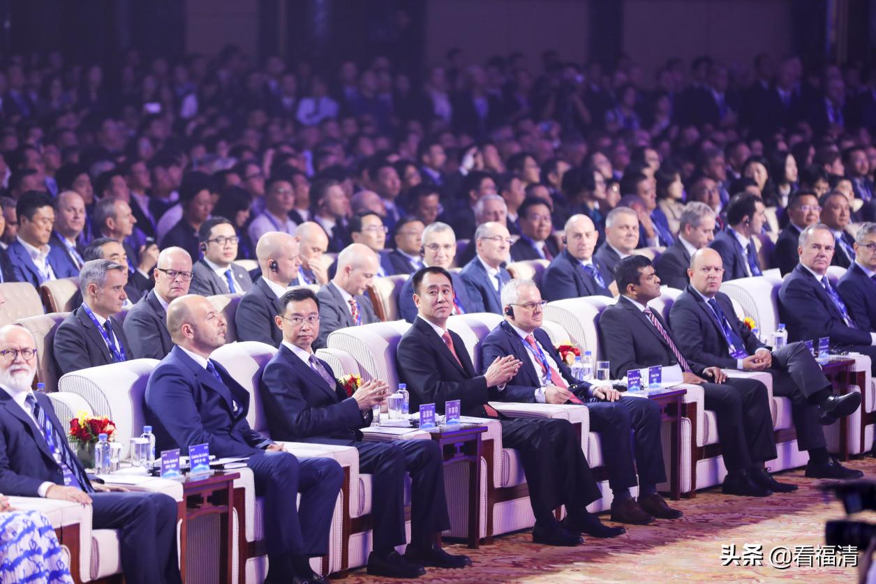 许家印换道超车,许家印讲述恒驰换道超车秘籍