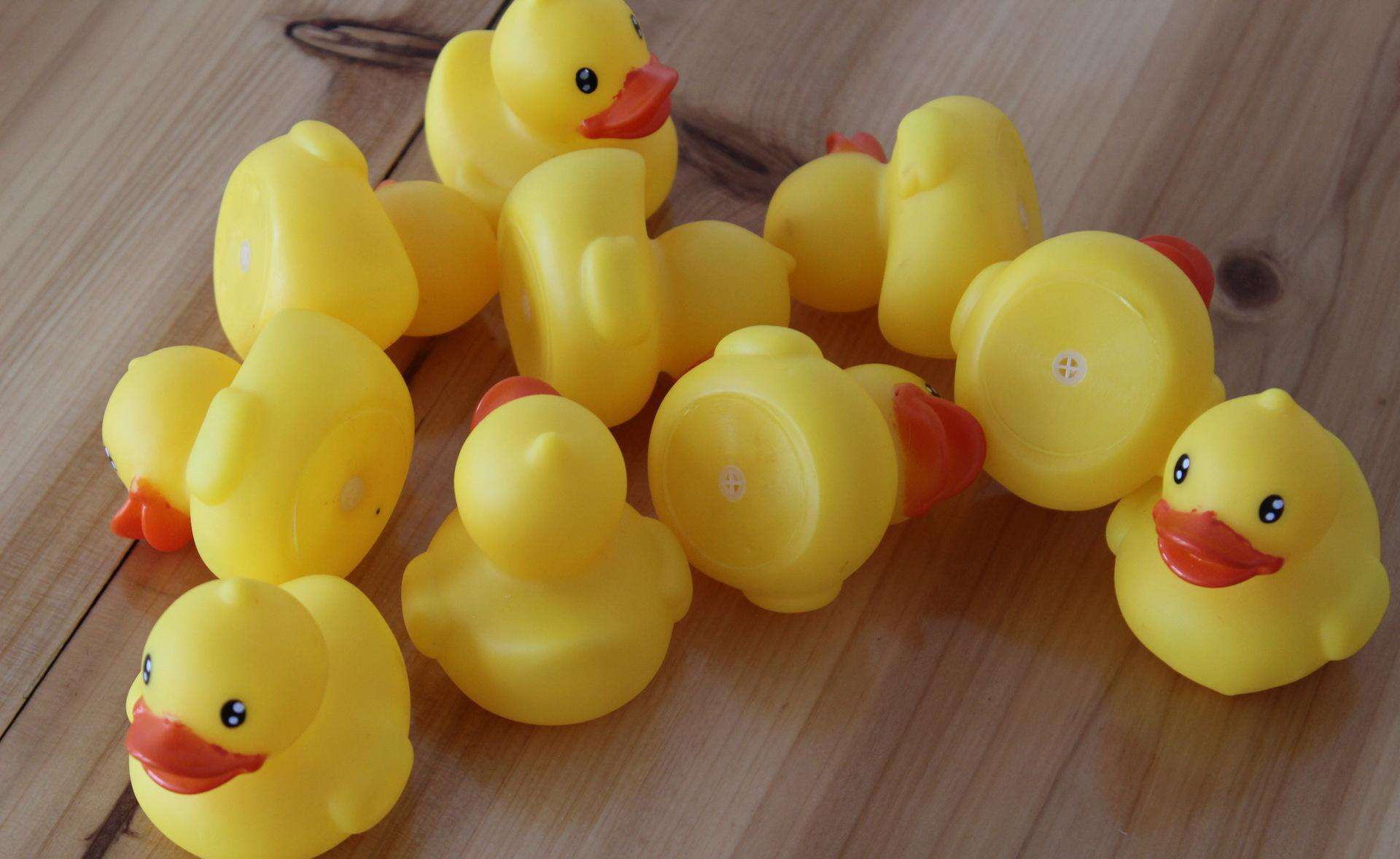 很早就有人用这种方式留住李小龙 精气神至今在流传