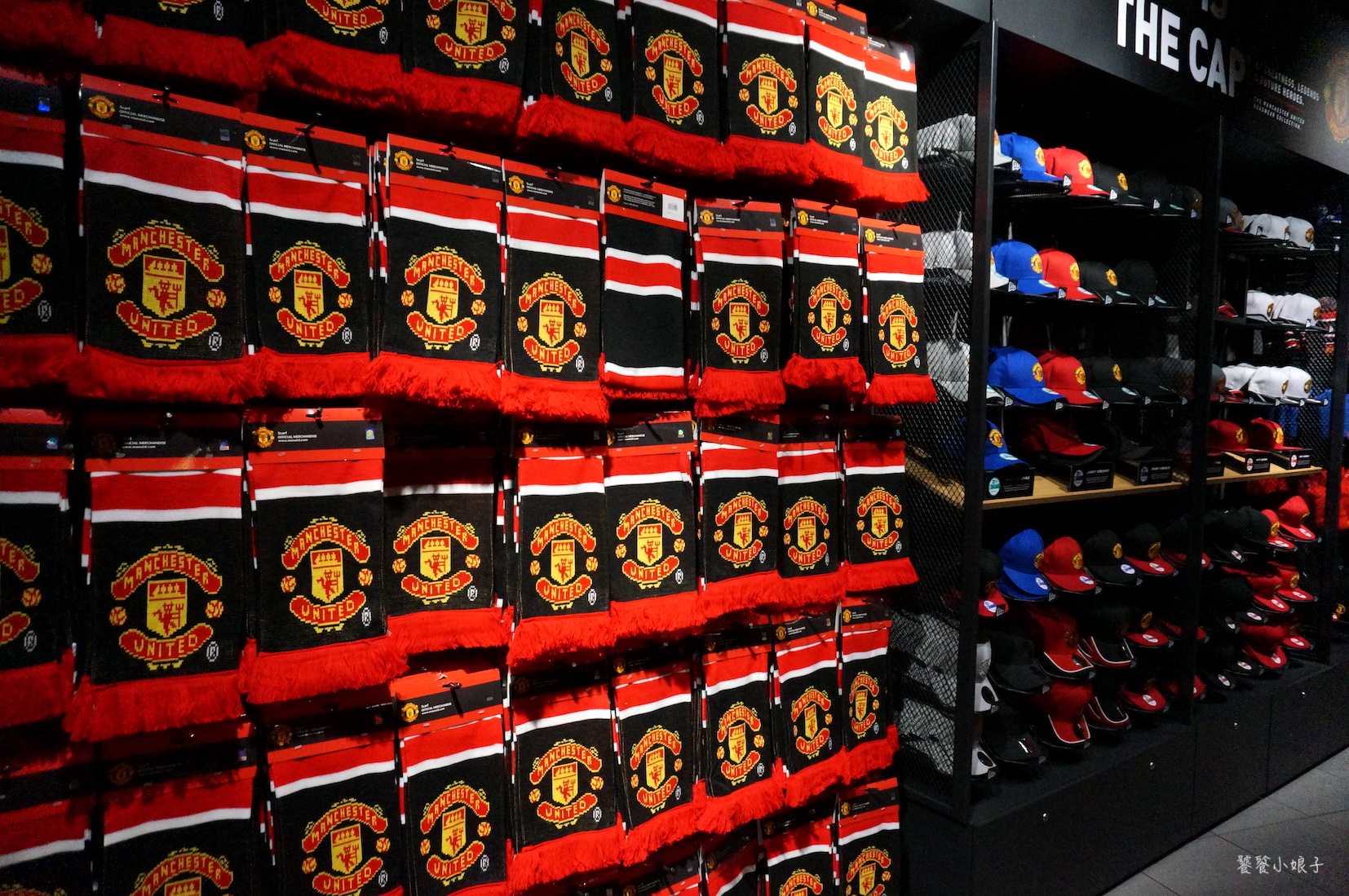 c罗重返曼联穿几号球衣,探秘更衣室