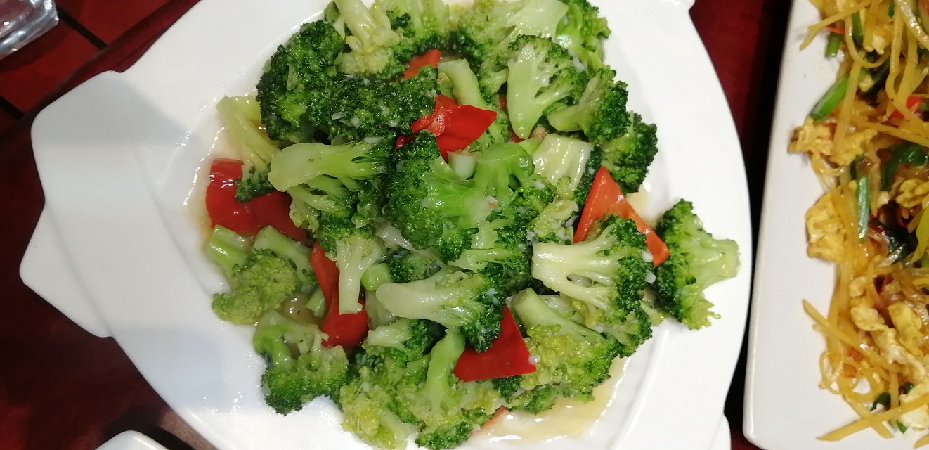 和田“夜生活”，“我的虾享餐厅”食美店雅，俊男靓女慕名而来