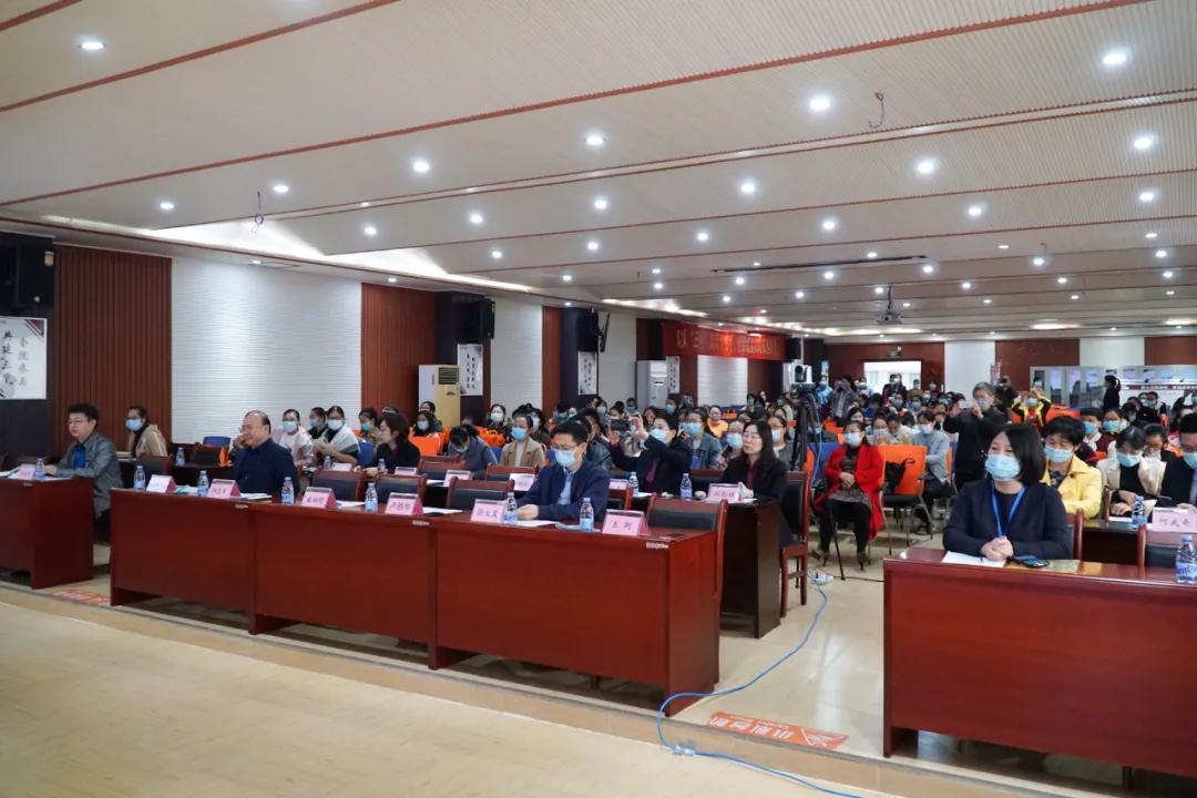 桂林市妇幼保健院成功举办桂林市宫颈癌筛查适宜技术暨妇科肿瘤及内镜规范化诊疗培训班