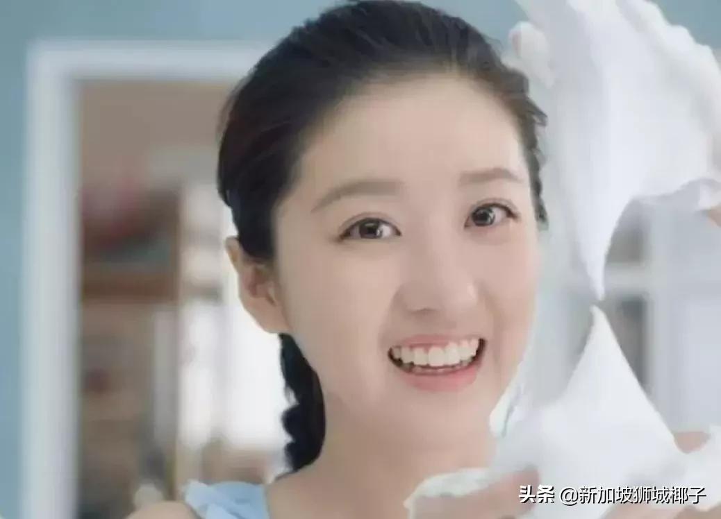 新加坡星二代被微博网友骂哭了...