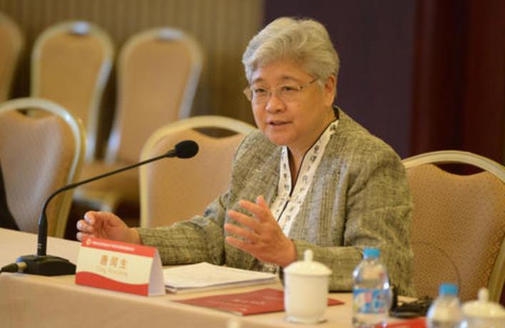 女翻译唐闻生：跟随毛主席10年，43岁转铁道部奋战13年，一生未婚