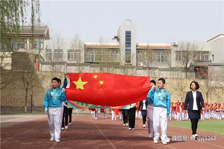 年度盛典激情燃烧|韩城小“C罗”强劲出场见证“强国一代”的足球梦（组图）