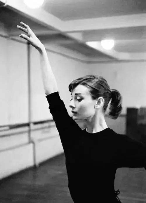 夏季减肥穿搭,3个月减肥穿什么衣服好看