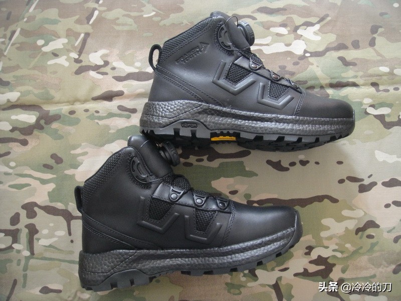 军靴有多舒服,军靴多厚硬不硬