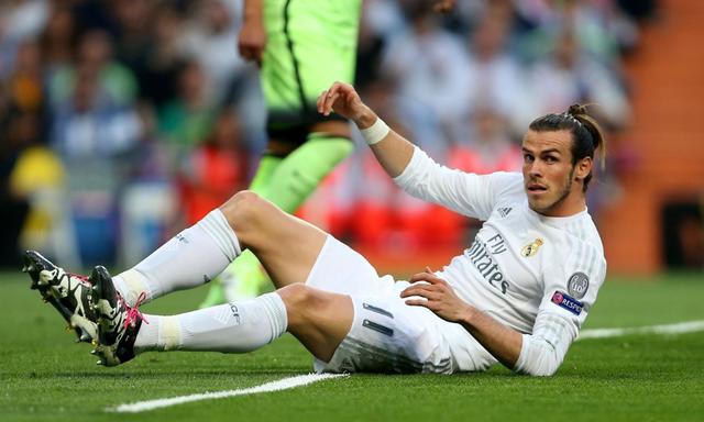 踢足球和打篮球哪个更累,踢足球和打篮球一个道理