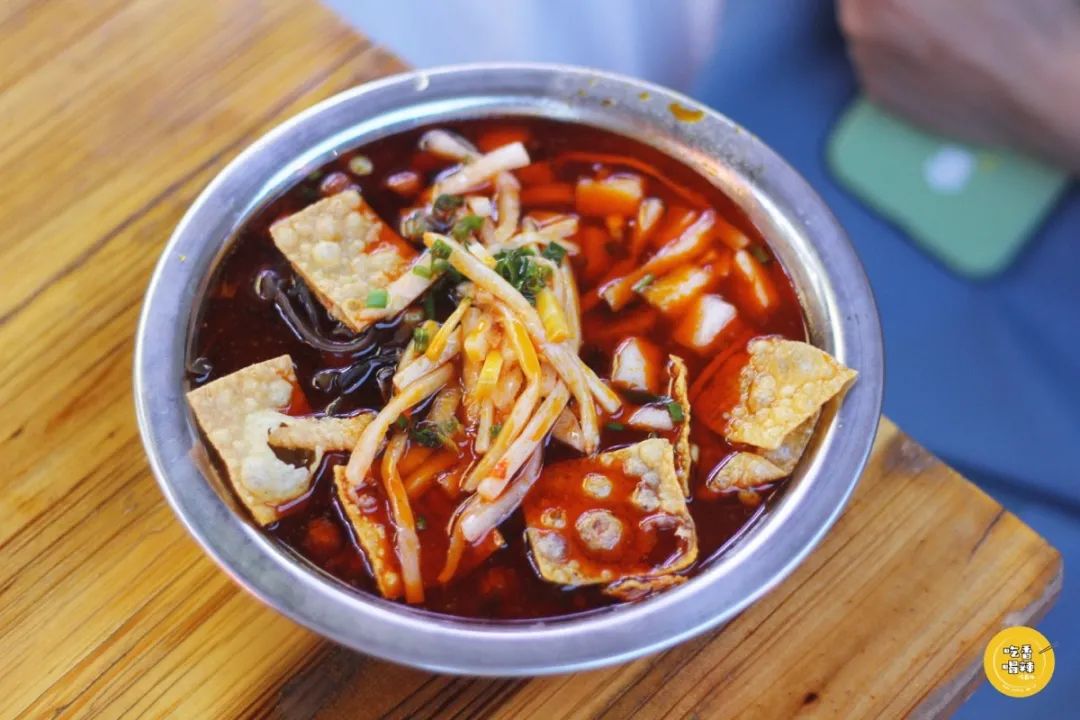 长沙最出名的小吃街哪里最好吃,长沙哪里的小吃街比较正宗地道