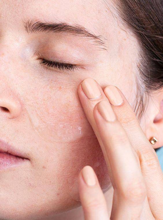 痘痘好多了脸一直红,痘痘反复没完没了