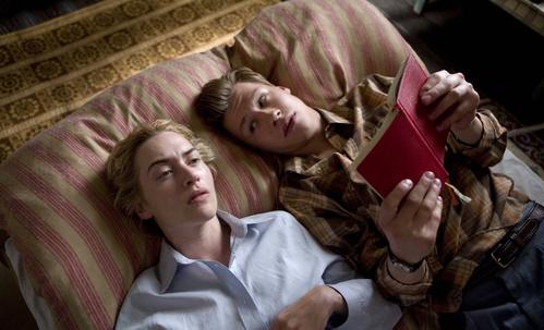 《生死诵读》难堪的不伦之恋中，男人对爱的责任和担当