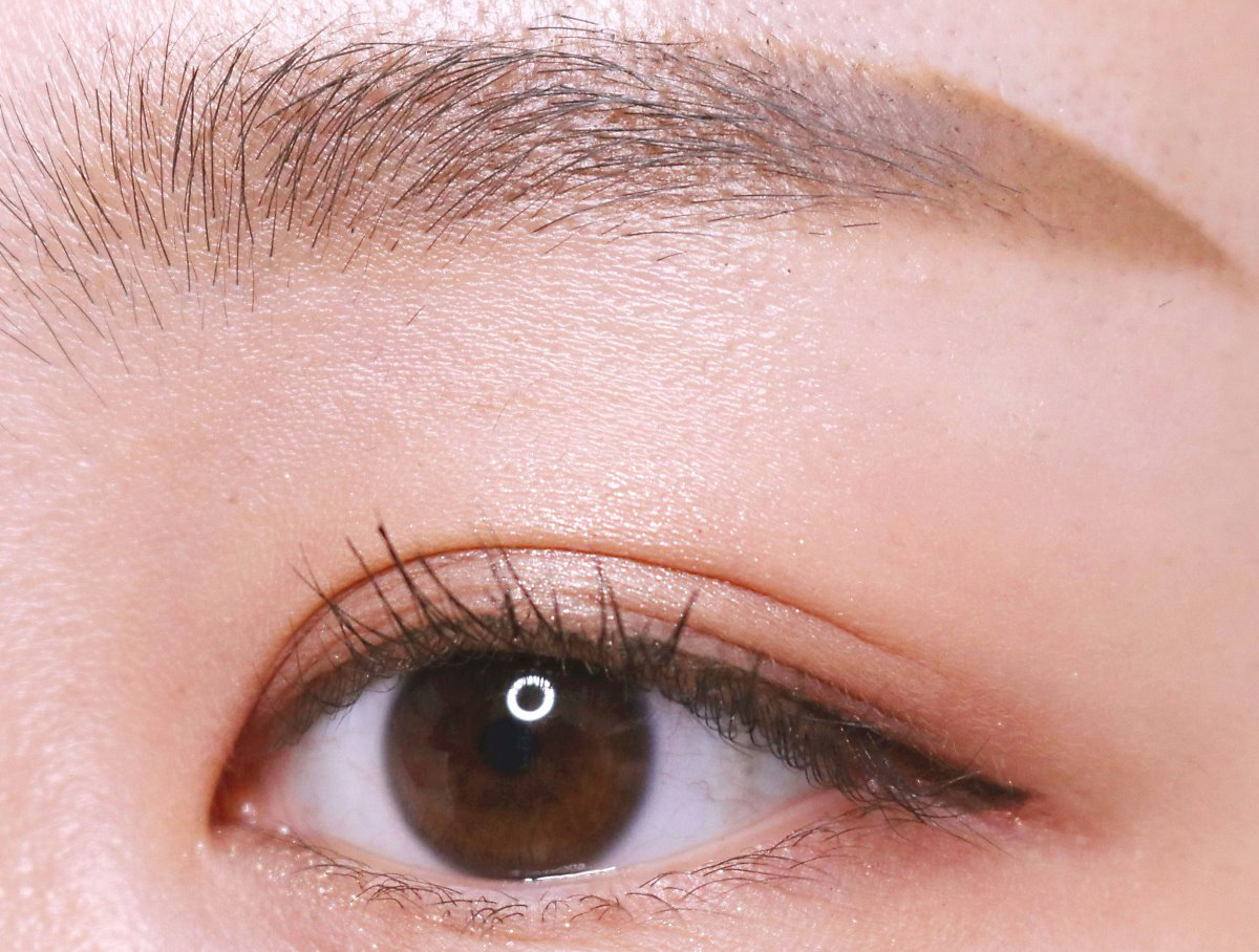 睫毛膏的教程新手,好用的睫毛膏平价新手使用