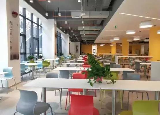 创新港大学单人宿舍,创新港宿舍四人间