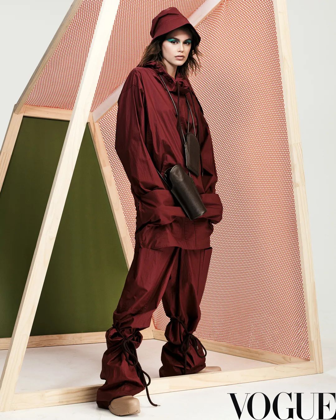 十二岁出道十五岁称霸时尚圈,凭美貌惊艳时尚圈的她