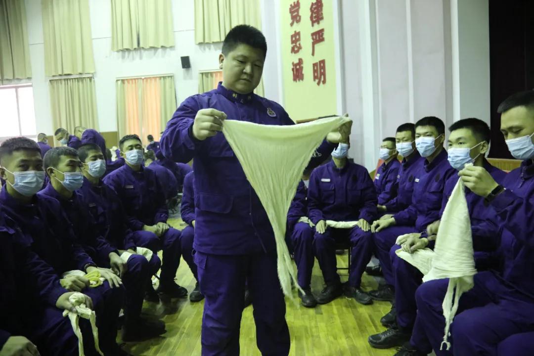 新蓝出征谈进步话成长寄希望,新蓝出征苦练本领茁壮成长