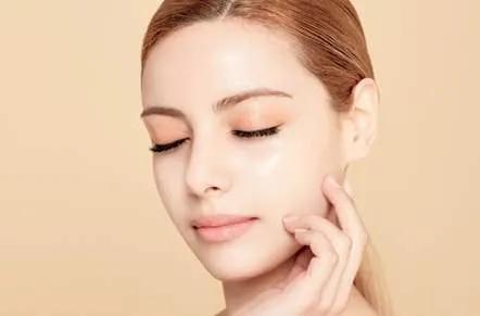 用隔离霜可不可以代替防晒霜,防晒隔离乳可以当素颜霜用吗