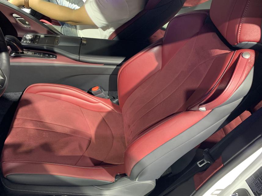 2024款雷克萨斯lc测评,雷克萨斯lc哪款性能好