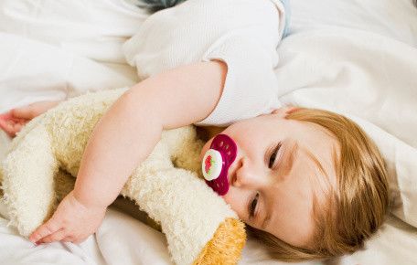 孩子有了“恋物情结”？别担心，两个方式让孩子走出“恋物”