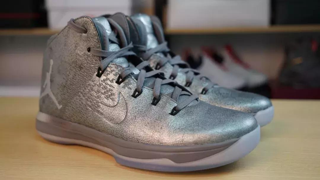 WEN开箱｜八百不到买正代AJ，全皮质感可能是系列质感最好