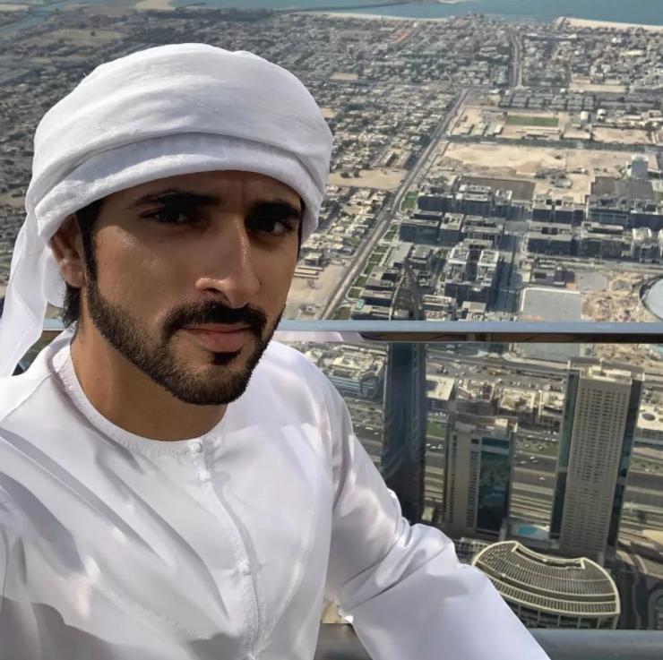 迪拜太子妃引得兄弟反目，和王子订婚又被退婚，11年后29岁嫁表哥