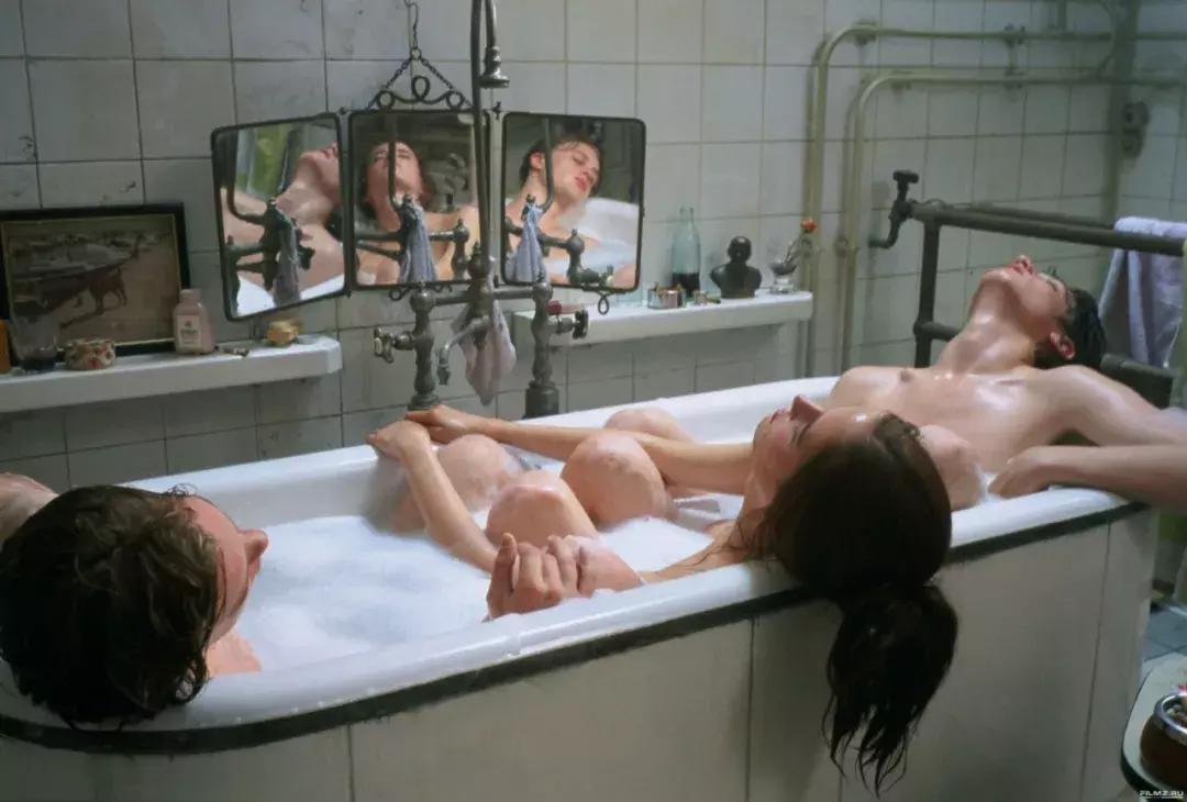 时隔几十年上映的续集,时隔十几年的第二部电影