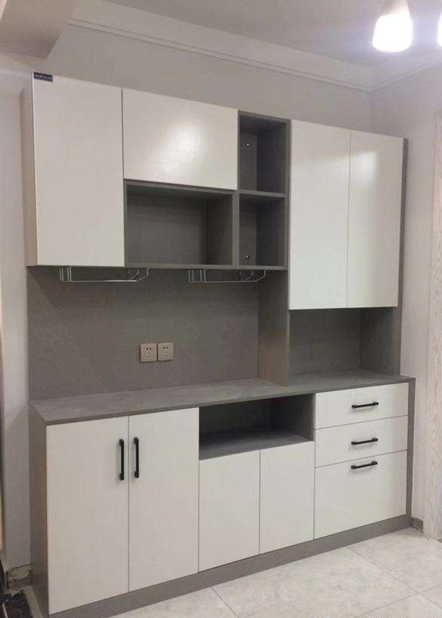 做定制柜子需要找平吗,做定制柜子前需不需要先刮腻子