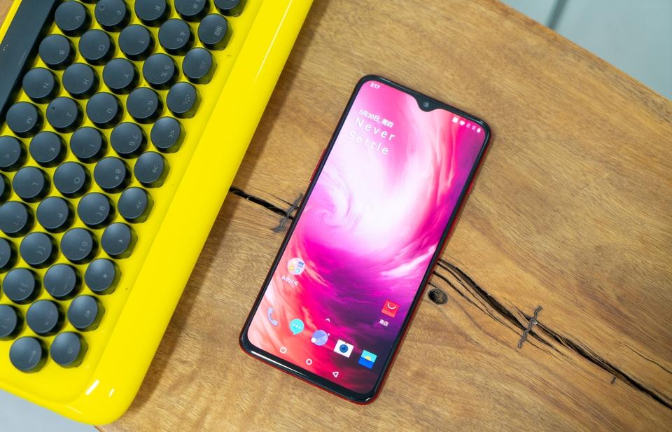 一加7跟一加7t哪个性价比高,一加7和一加7t哪个值得入手