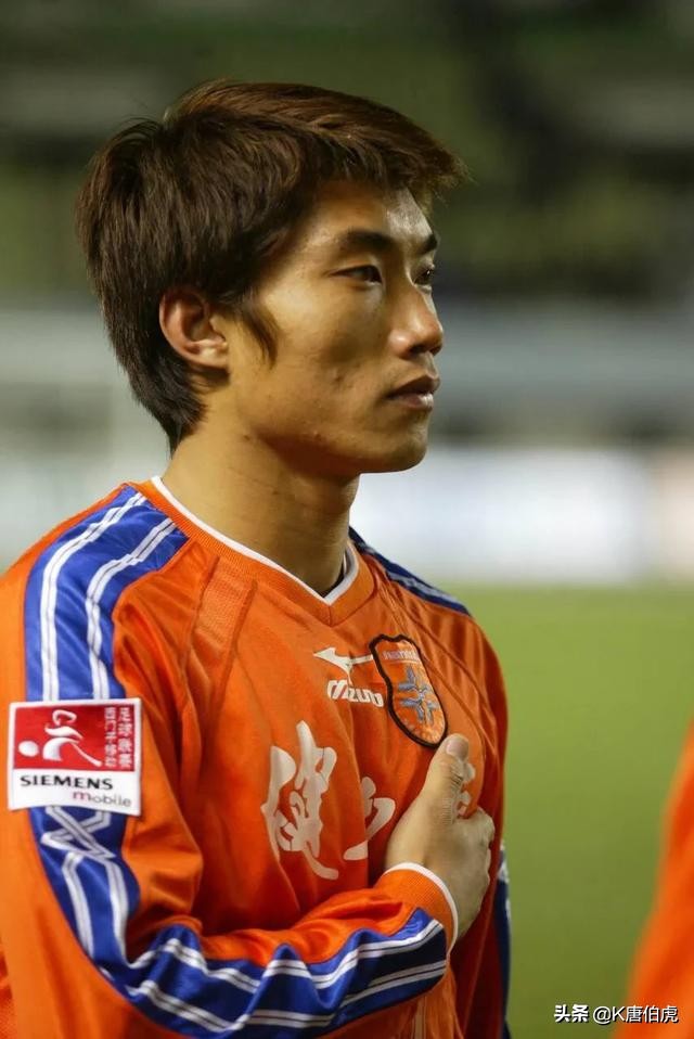 中国足球郑智李玮峰,李金羽李玮锋郑智同时代的球员
