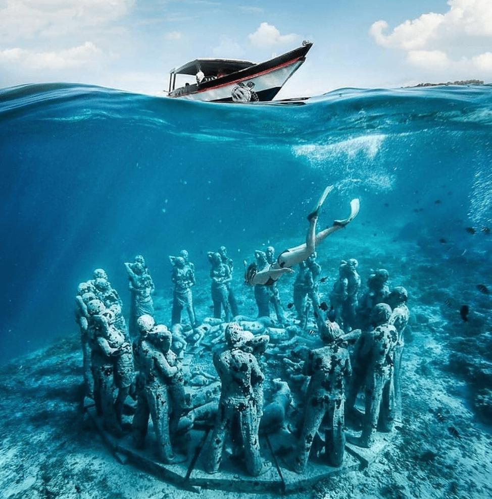 地球的雕塑,地球上的奇异建筑