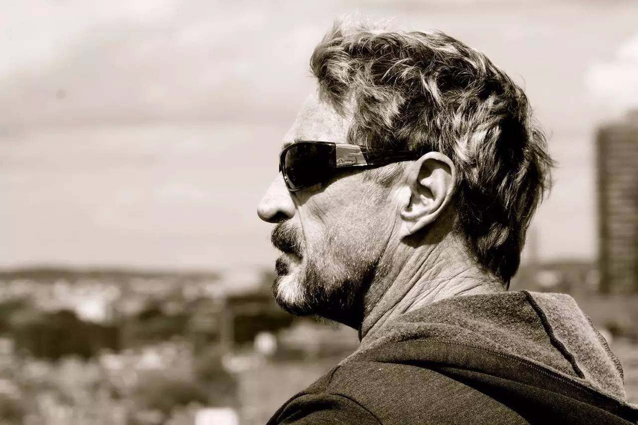 自杀还是谋杀?“传奇程序员”McAfee死于狱中,曾留下神秘推文