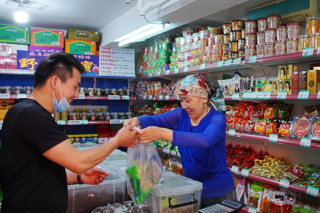 无锡“马大嫂”私藏小卖部!买到要偷着乐