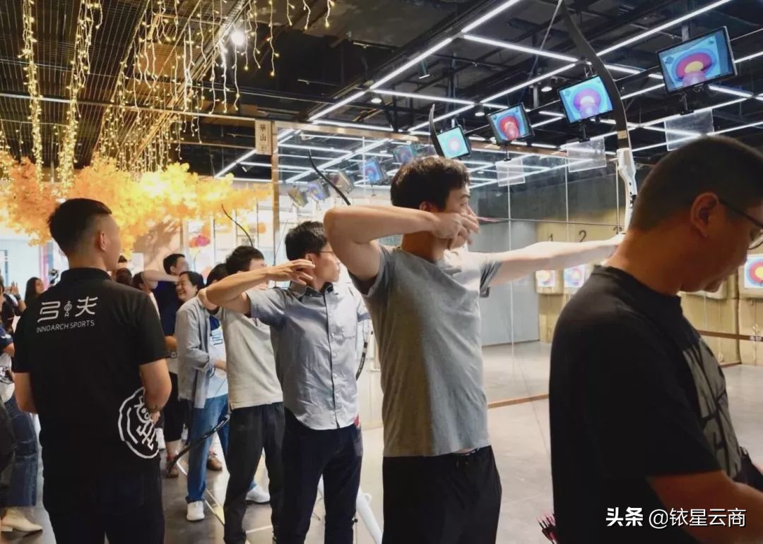 综合运动馆篮球羽毛球,体育运动综合馆