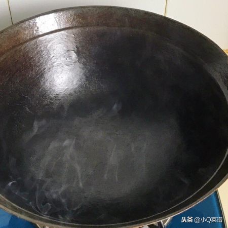 干锅鱼头家常做法简单又好吃,干锅鱼头的做法大全图解窍门