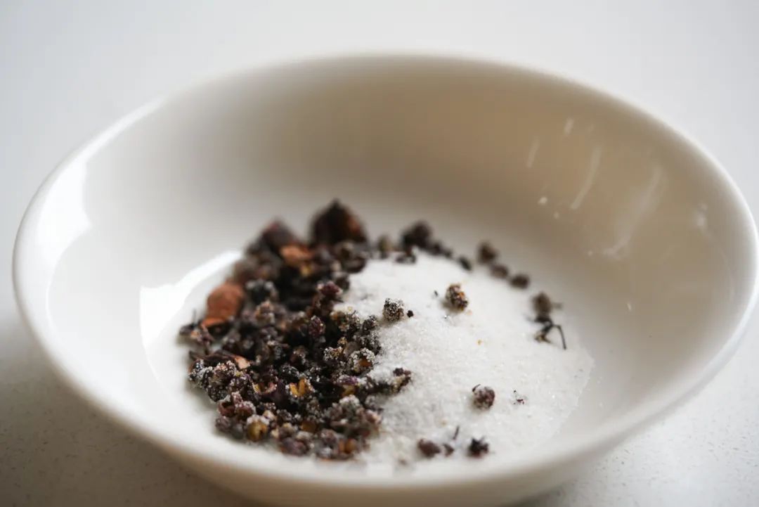 盐水鸭腿南京特产正宗,南京老字号正宗盐水鸭腿